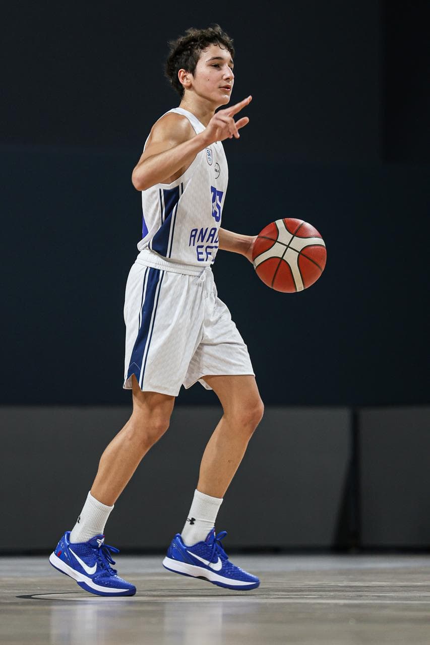 Ares Tokgöz - Profesyonel Basketbolcu